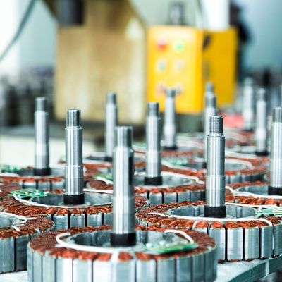 Высокая скорость 400 Вт 3 фазы 220 Вт Промышленный бесшовный постоянный ток HVLS потолок охлаждения Bldc Вентилятор двигатель